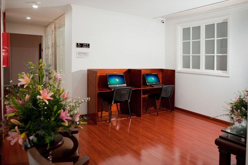 Hotel Ambar โบโกตา ภายนอก รูปภาพ